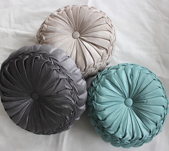 Round Decorative Pillows